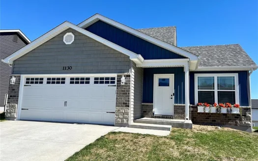 1130 Bronze Dr, Foristell, MO 63348