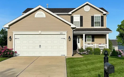 600 Lazy River Ct, O'Fallon, MO 63366