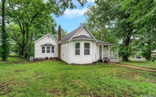 9103 Shelley Avenue Overland, MO 63114